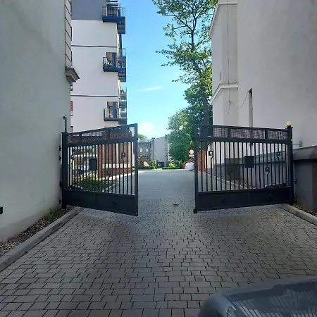 Diamentowy Z Garazem -centrum Gliwic *