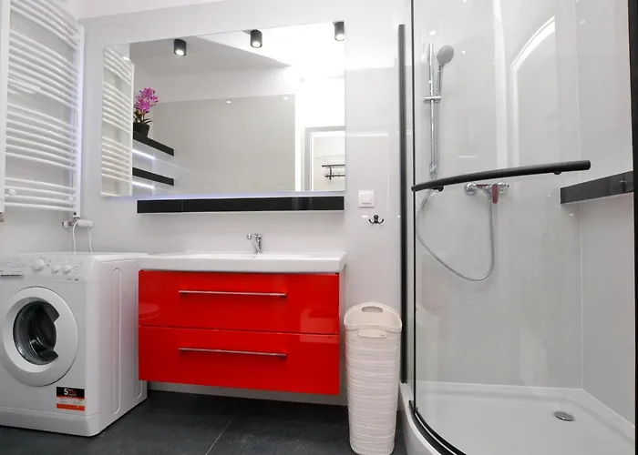 Diamentowy Z Garazem -centrum Gliwic Apartmán